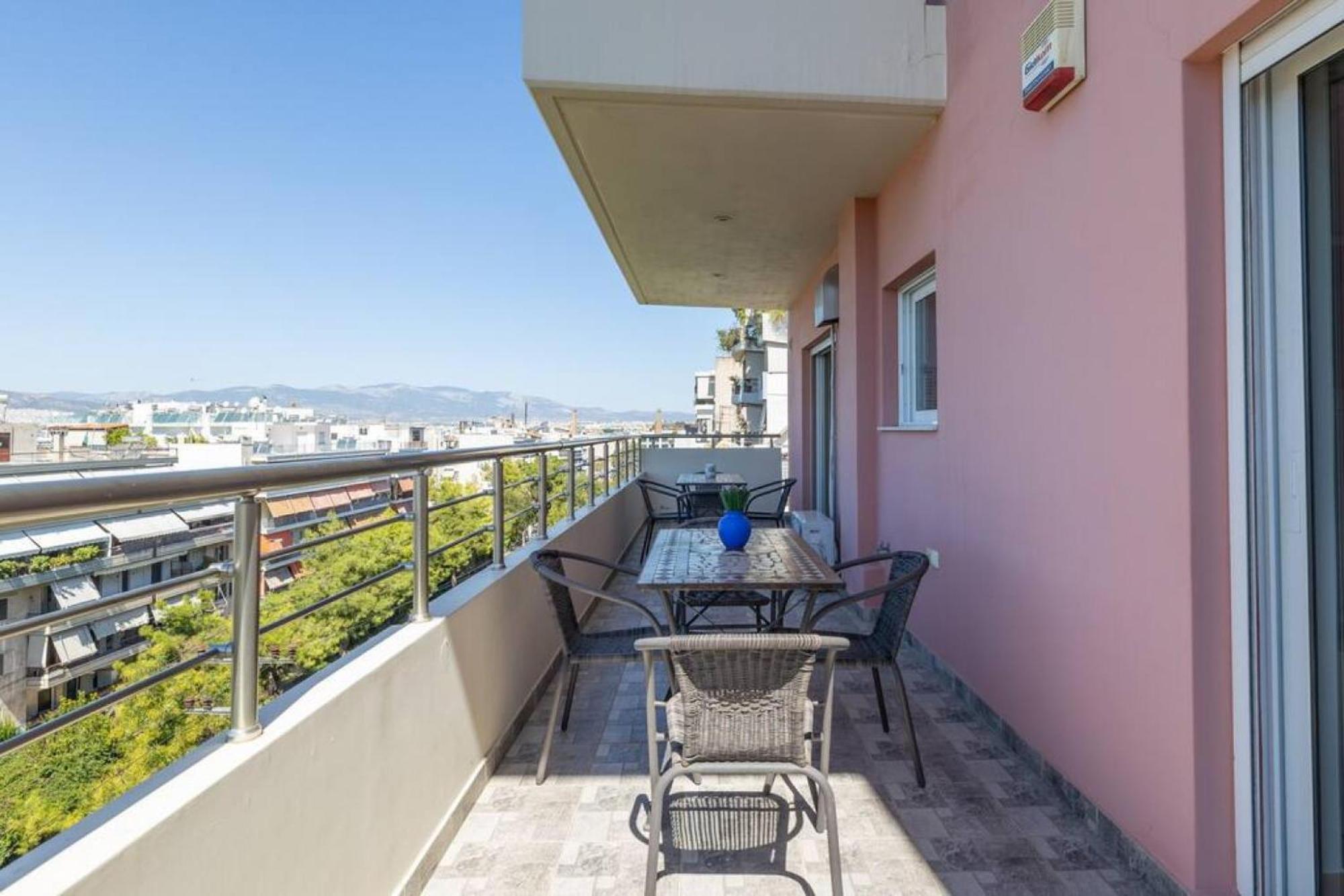 Petralona dazzling top floor 1BD/AP Athen Eksteriør billede