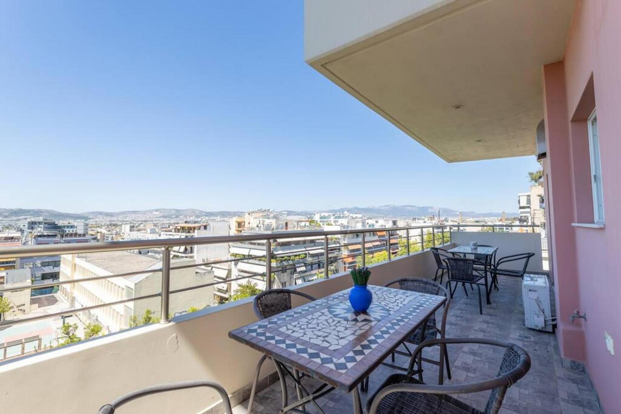Petralona dazzling top floor 1BD/AP Athen Eksteriør billede